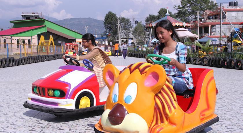 Hotel Jal Mahal Pokhara Esterno foto