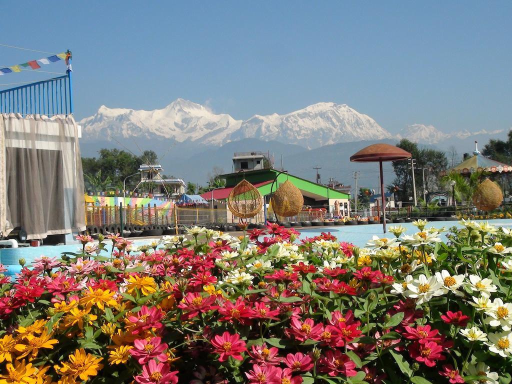 Hotel Jal Mahal Pokhara Esterno foto